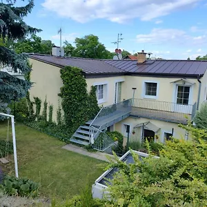 Apartmán U Letiste, Kněževes