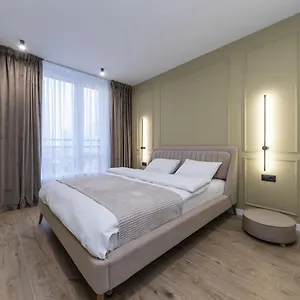 Luxury Near Metro Station Osokorky Апартаменты